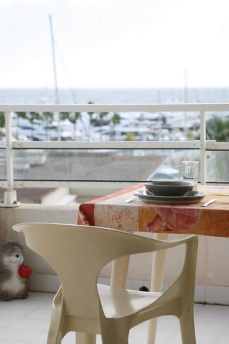 Standing Vue Mer Entre Cannes Et Antibes Golfe-Juan Exterior photo